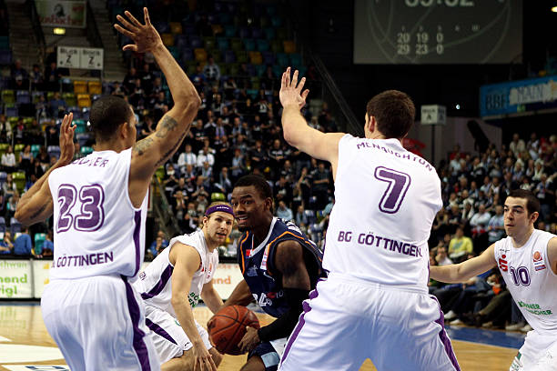 对于中国足 对于中国足