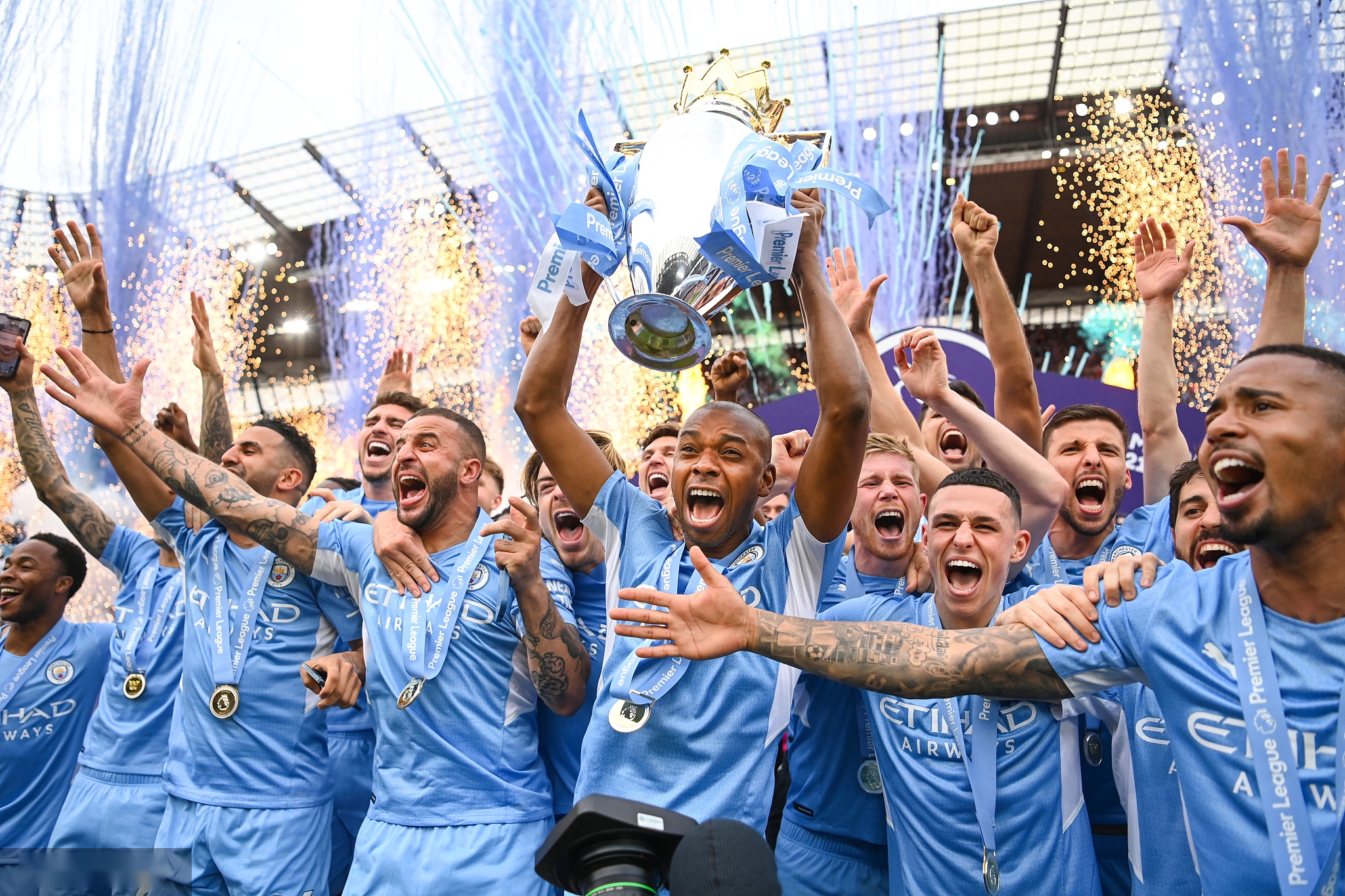 了她在日本 了她在日本